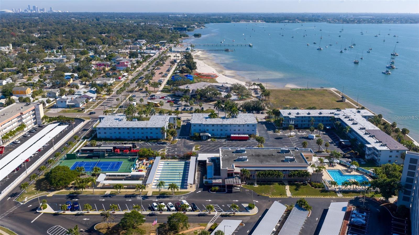 Image 44 of 71 For 5980 Shore Boulevard S 901