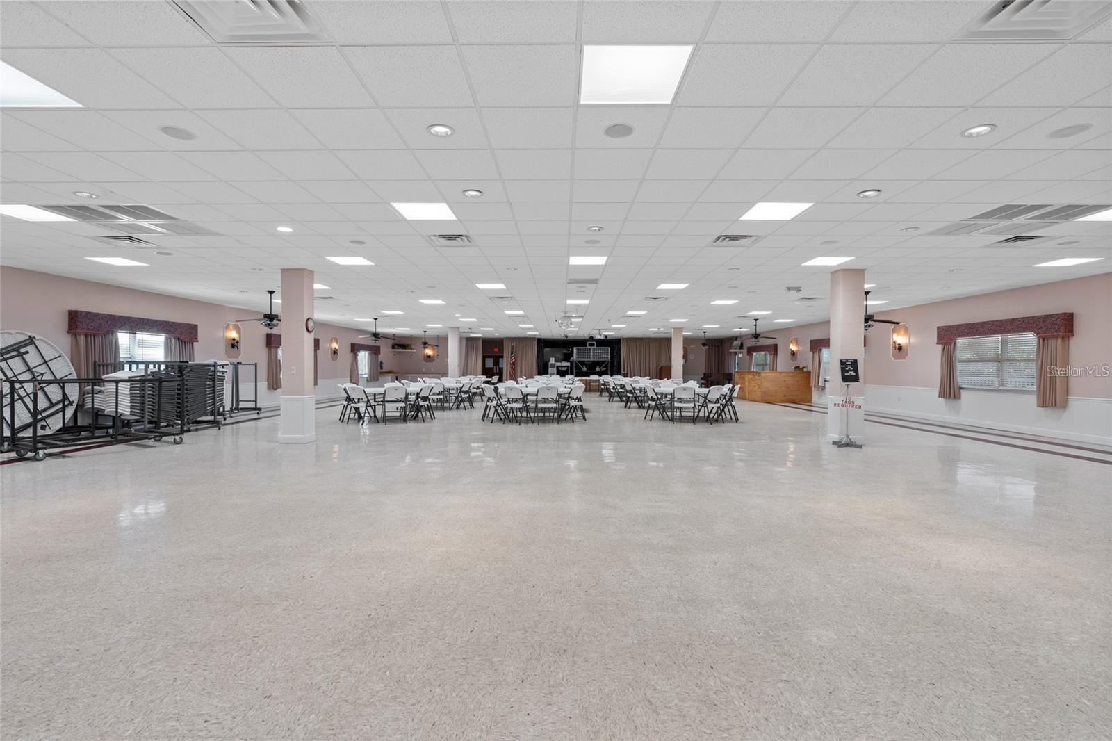 Image 57 of 71 For 5980 Shore Boulevard S 901