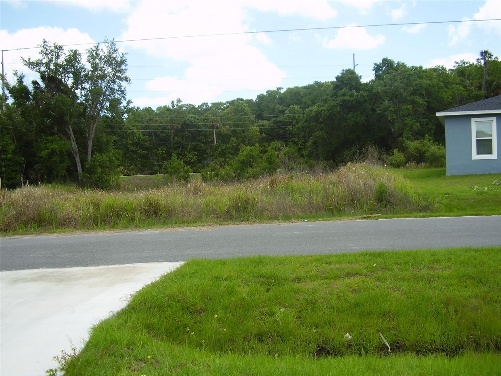 Image 4 of 11 For 1409 Teal Drive