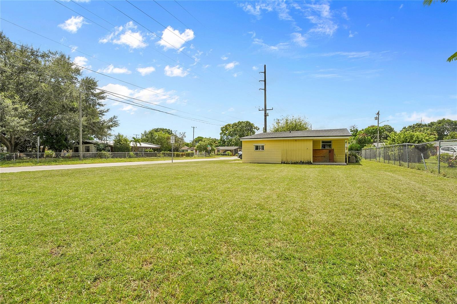 Image 29 of 30 For 2102 Avenue P
