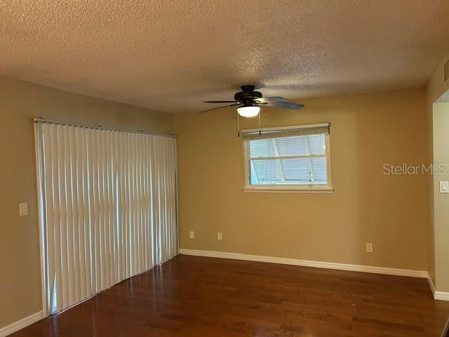 Image 5 of 12 For 130 Jasmine Woods Court 9b