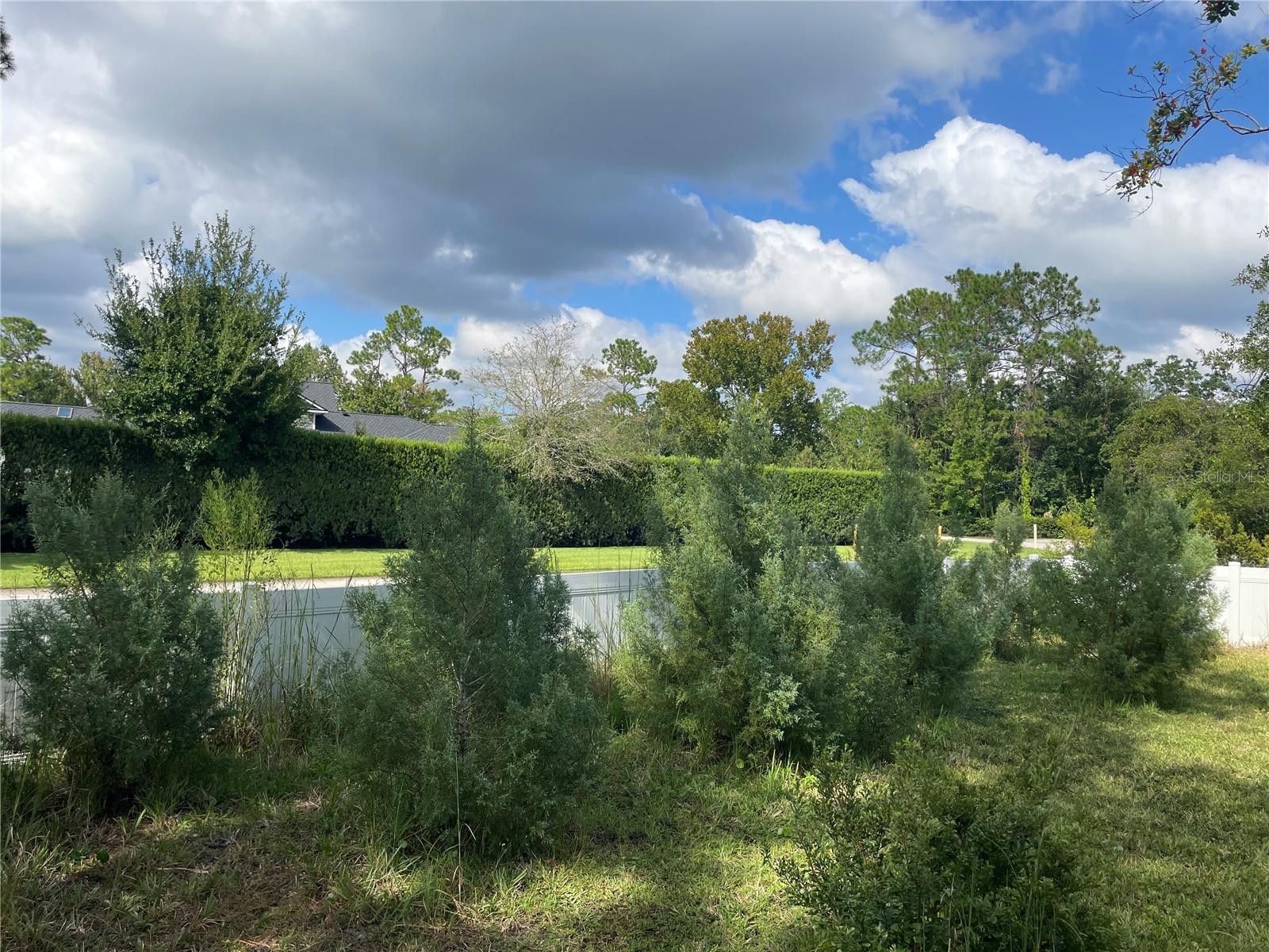 Image 10 of 43 For 213 Riverbend Road