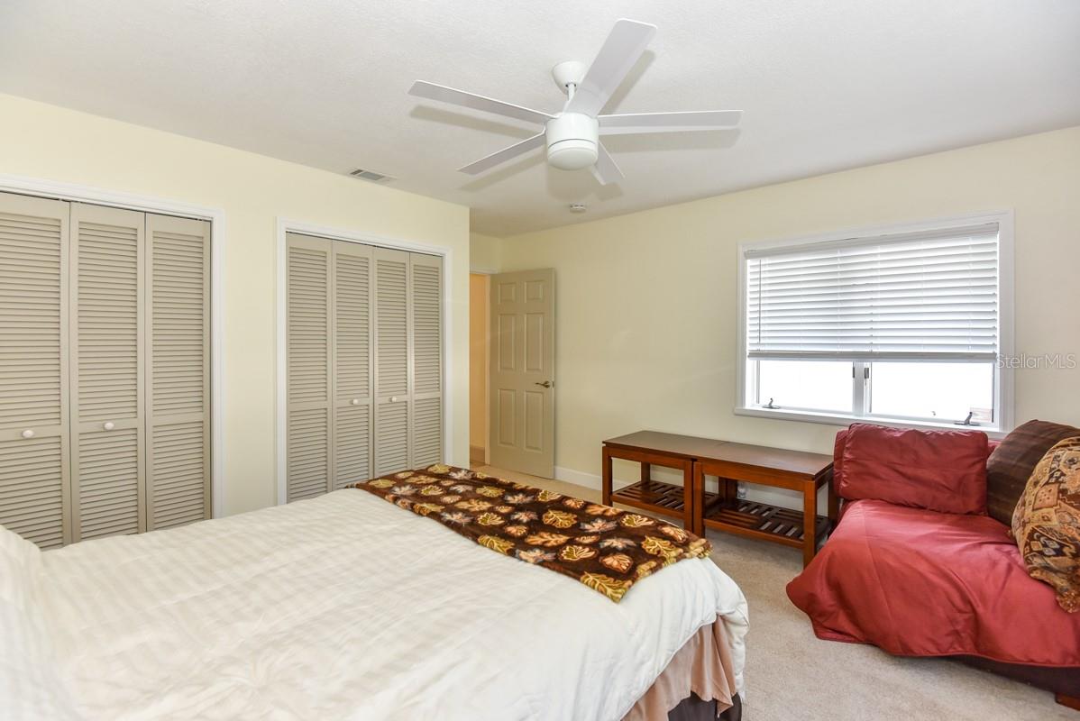Image 37 of 43 For 213 Riverbend Road