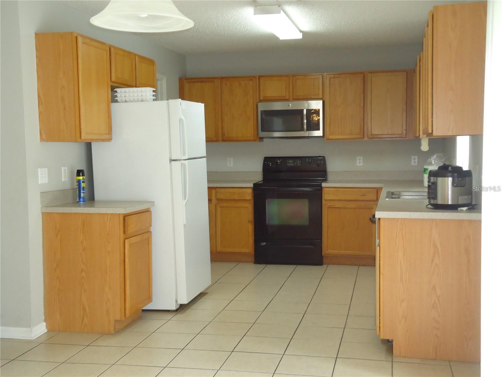 Image 4 of 23 For 121 Bristol Forest Trail