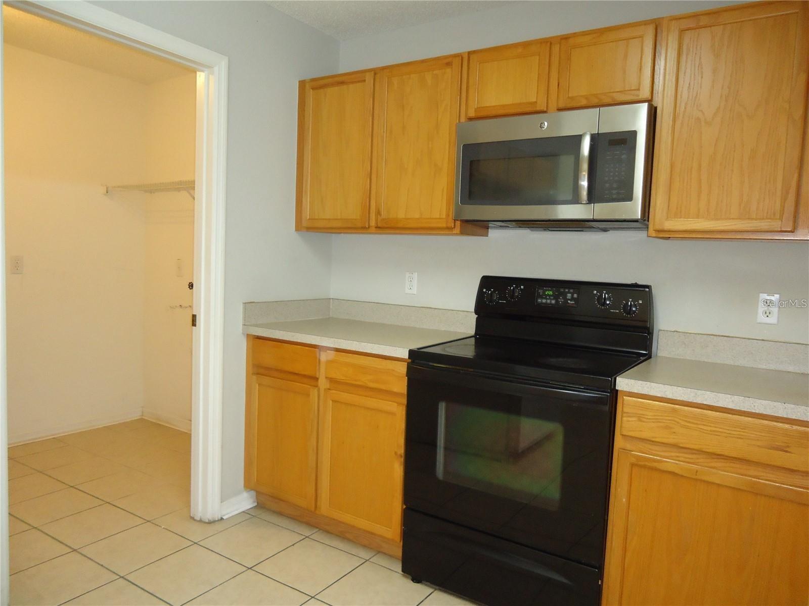 Image 5 of 23 For 121 Bristol Forest Trail