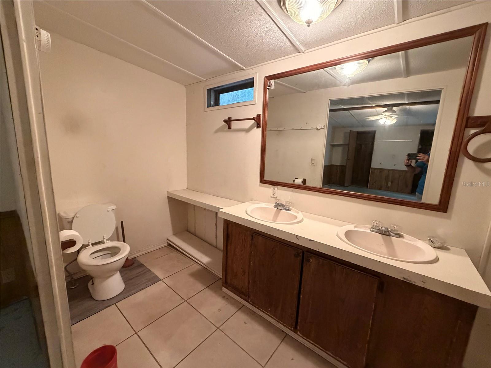 Image 16 of 38 For 24021 Armadillo Road