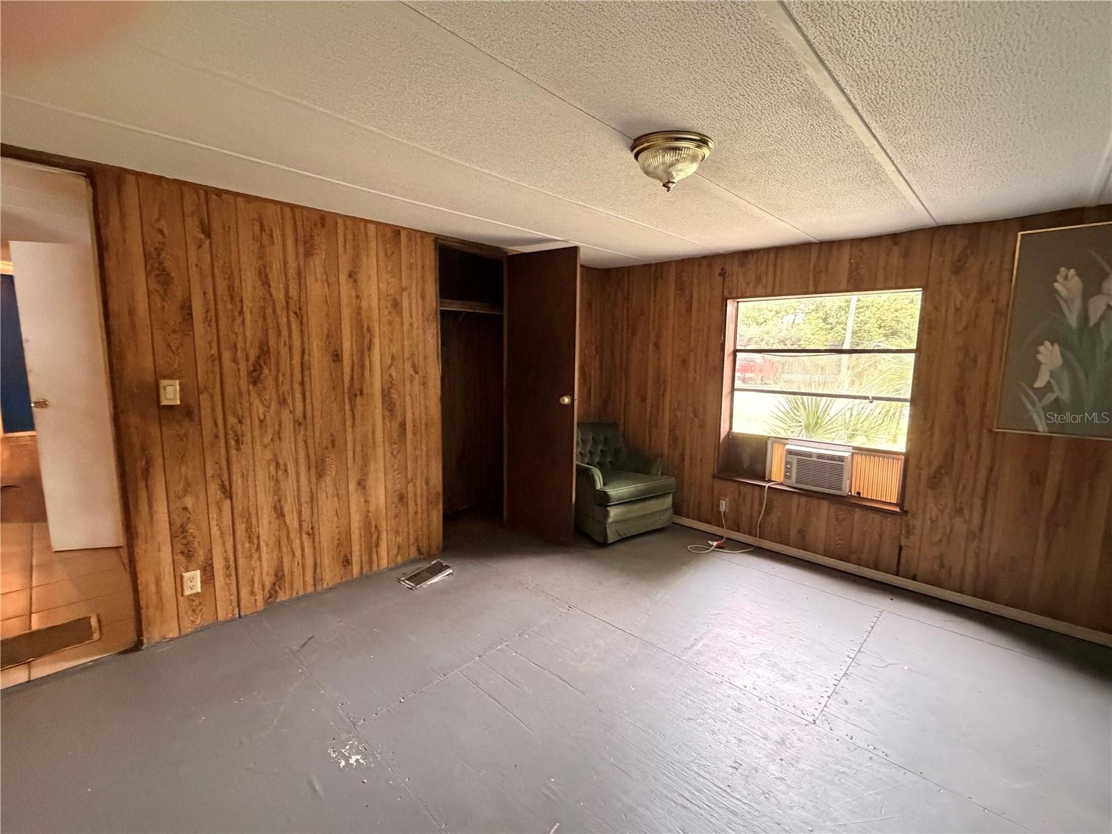 Image 20 of 38 For 24021 Armadillo Road