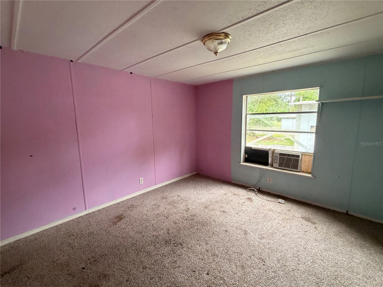 Image 22 of 38 For 24021 Armadillo Road