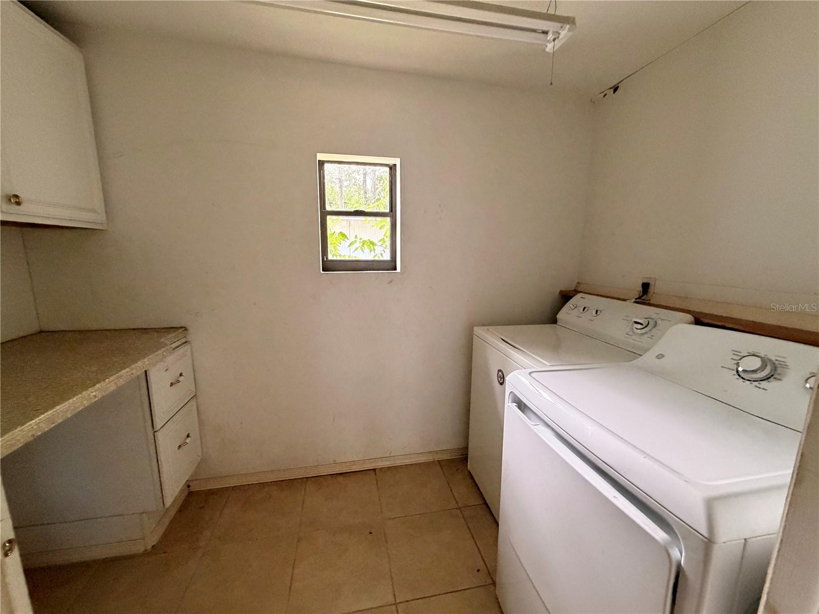 Image 24 of 38 For 24021 Armadillo Road