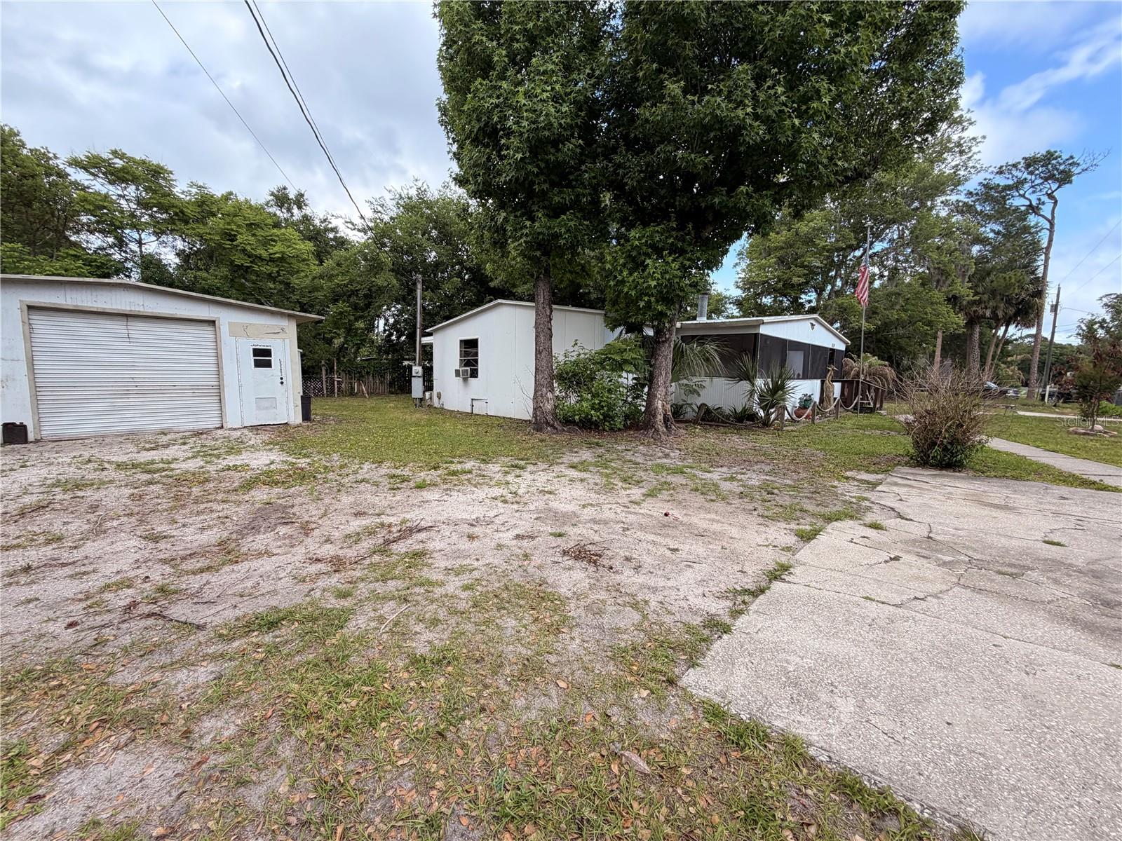 Image 30 of 38 For 24021 Armadillo Road