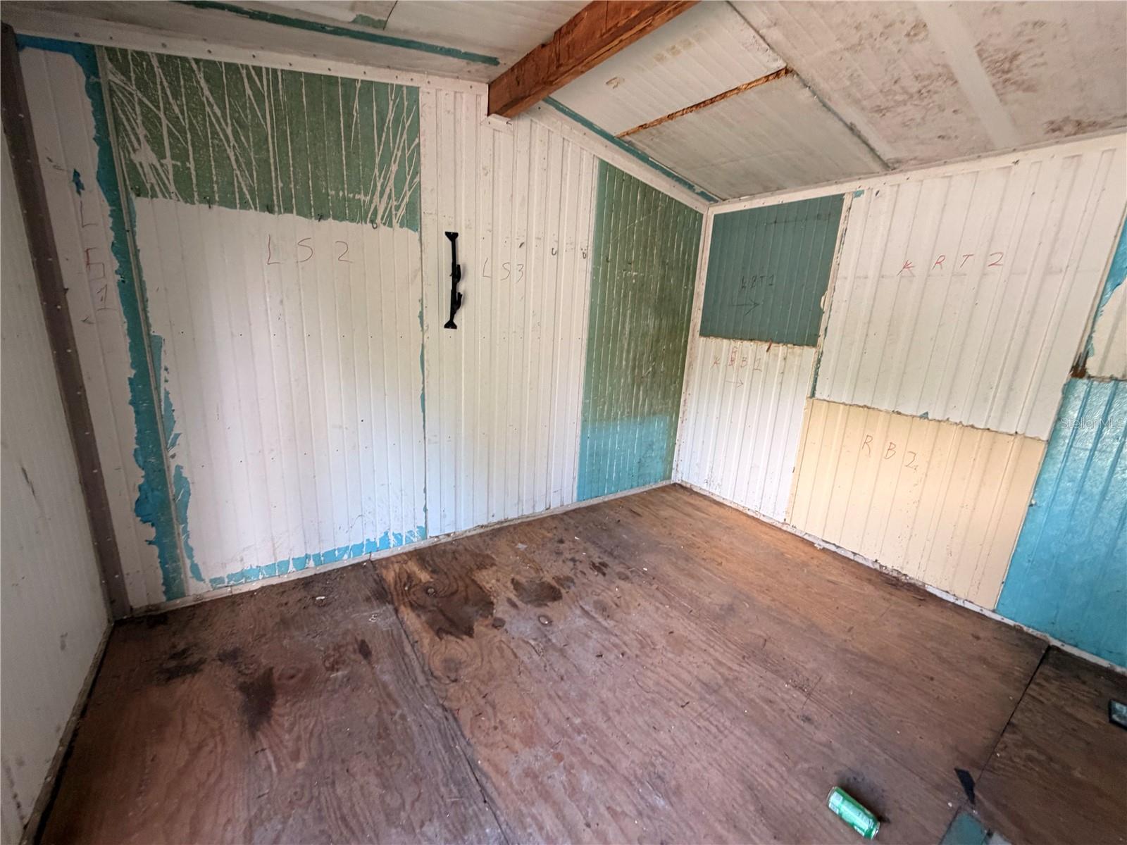 Image 11 of 12 For Armadillo Road