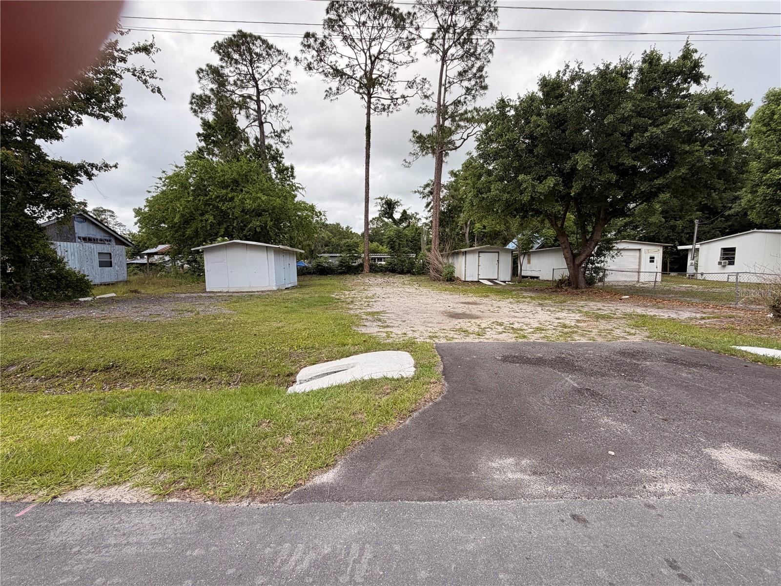 Image 12 of 12 For Armadillo Road