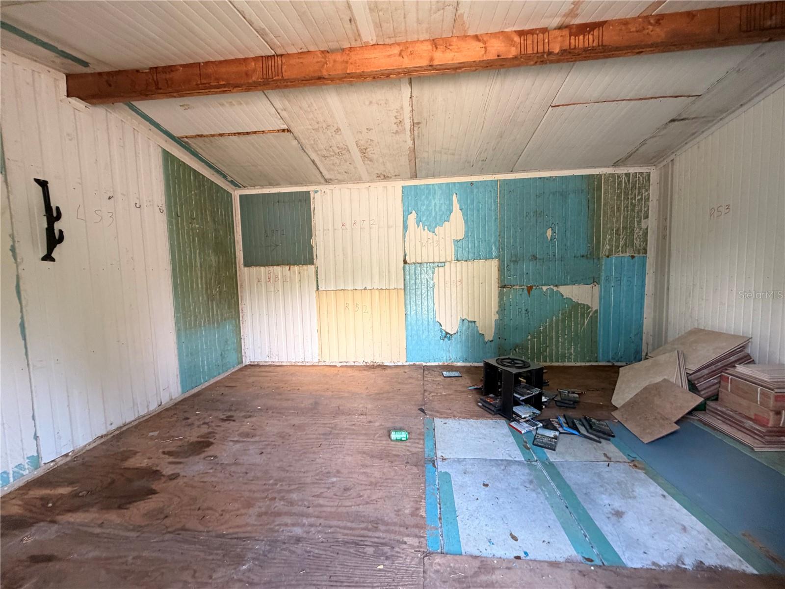 Image 9 of 12 For Armadillo Road