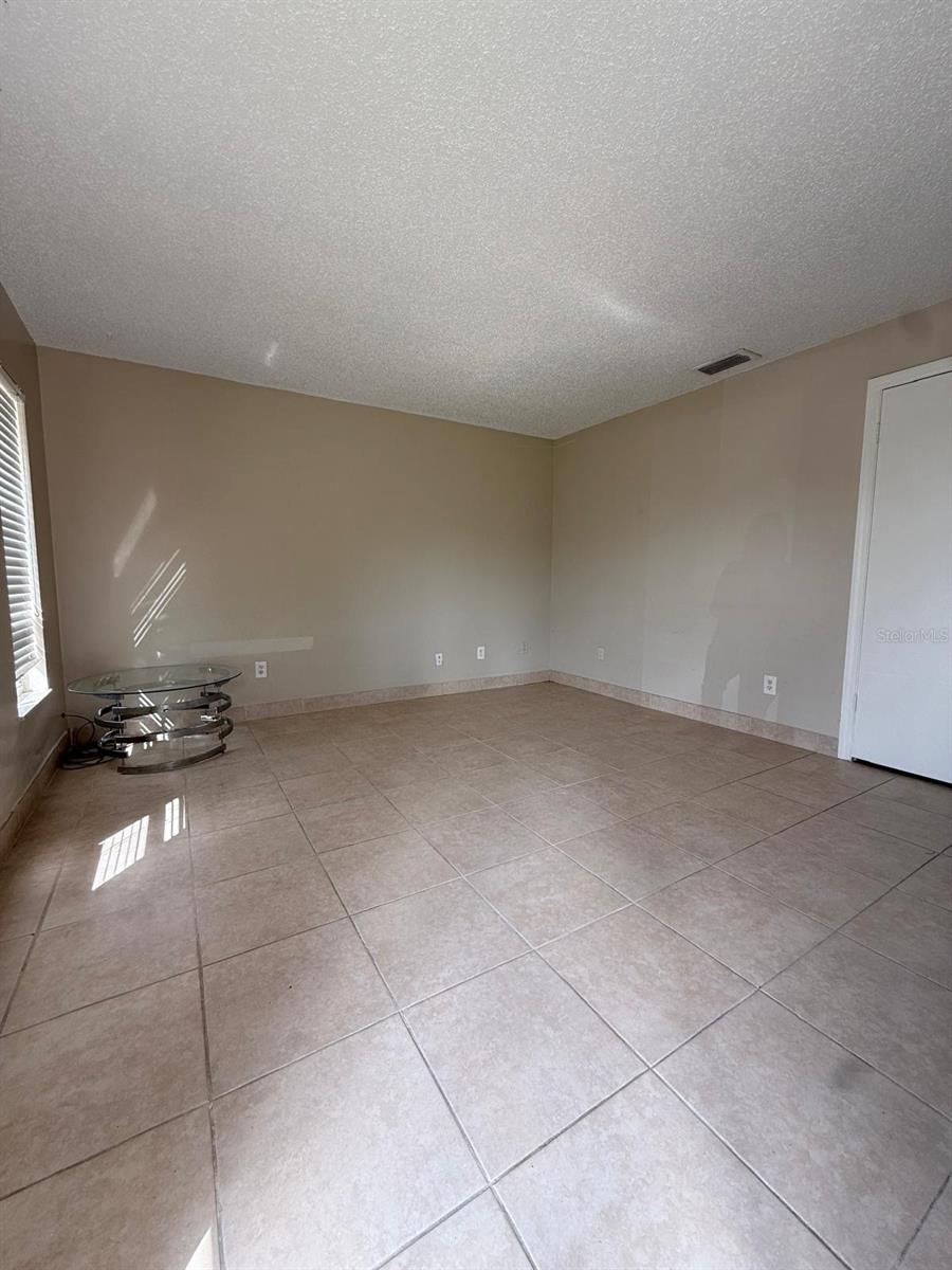 Image 3 of 12 For 961 Bryan Court