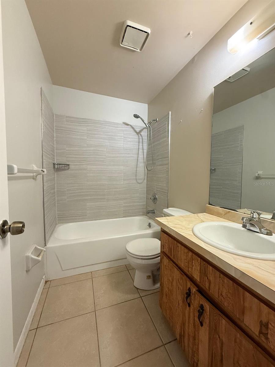 Image 4 of 12 For 961 Bryan Court