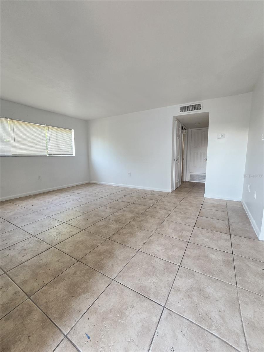 Image 6 of 11 For 180 Minna Lane 312