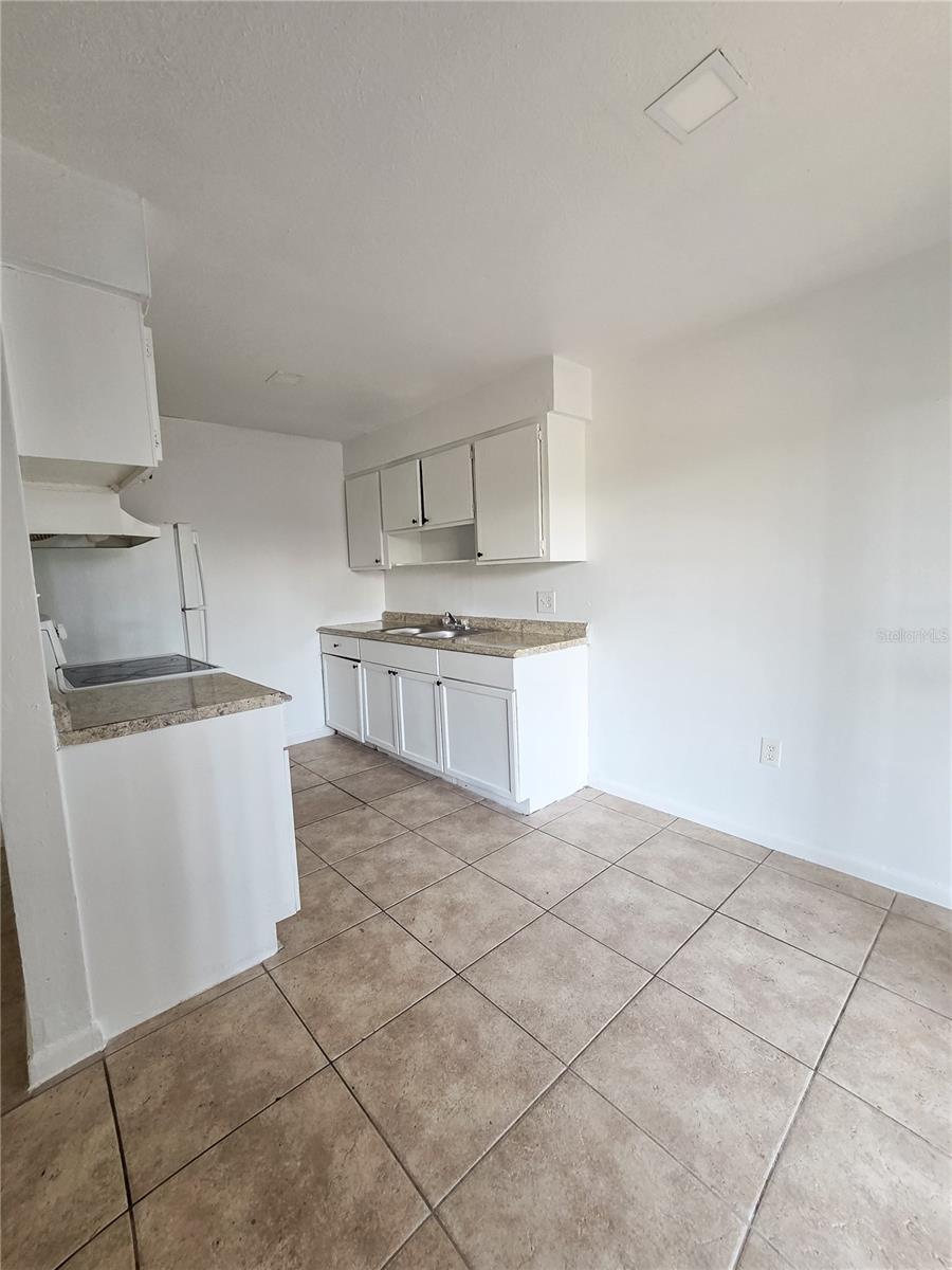 Image 9 of 11 For 180 Minna Lane 312