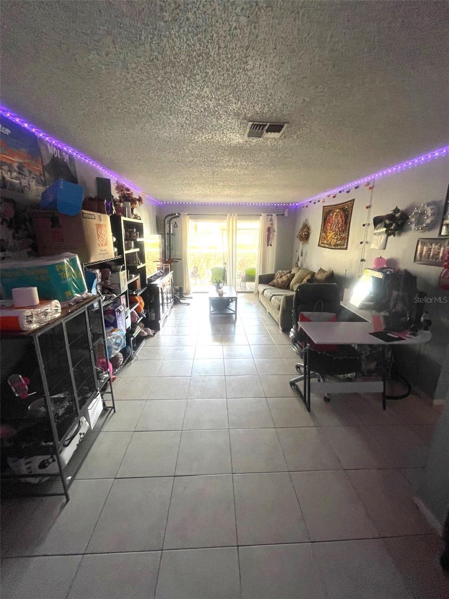 Image 4 of 13 For 654 Kenwick Circle 104