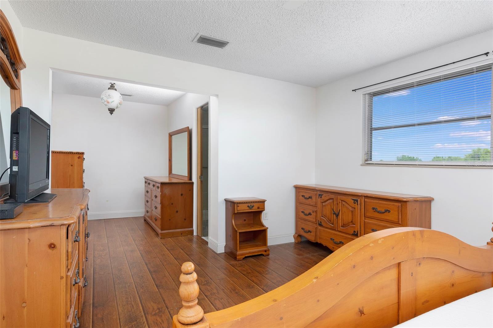 Image 15 of 23 For 5603 80th Street N 516