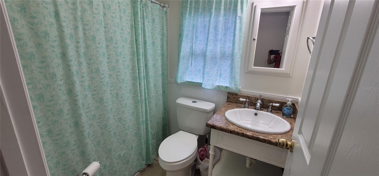 Image 19 of 71 For 2912 Hawthorne Street