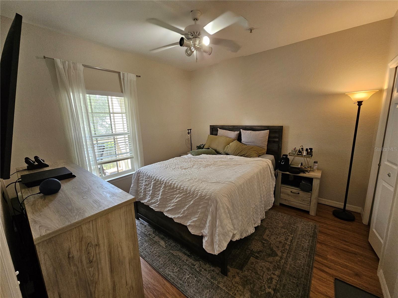 Image 10 of 22 For 5174 Northridge Road 209