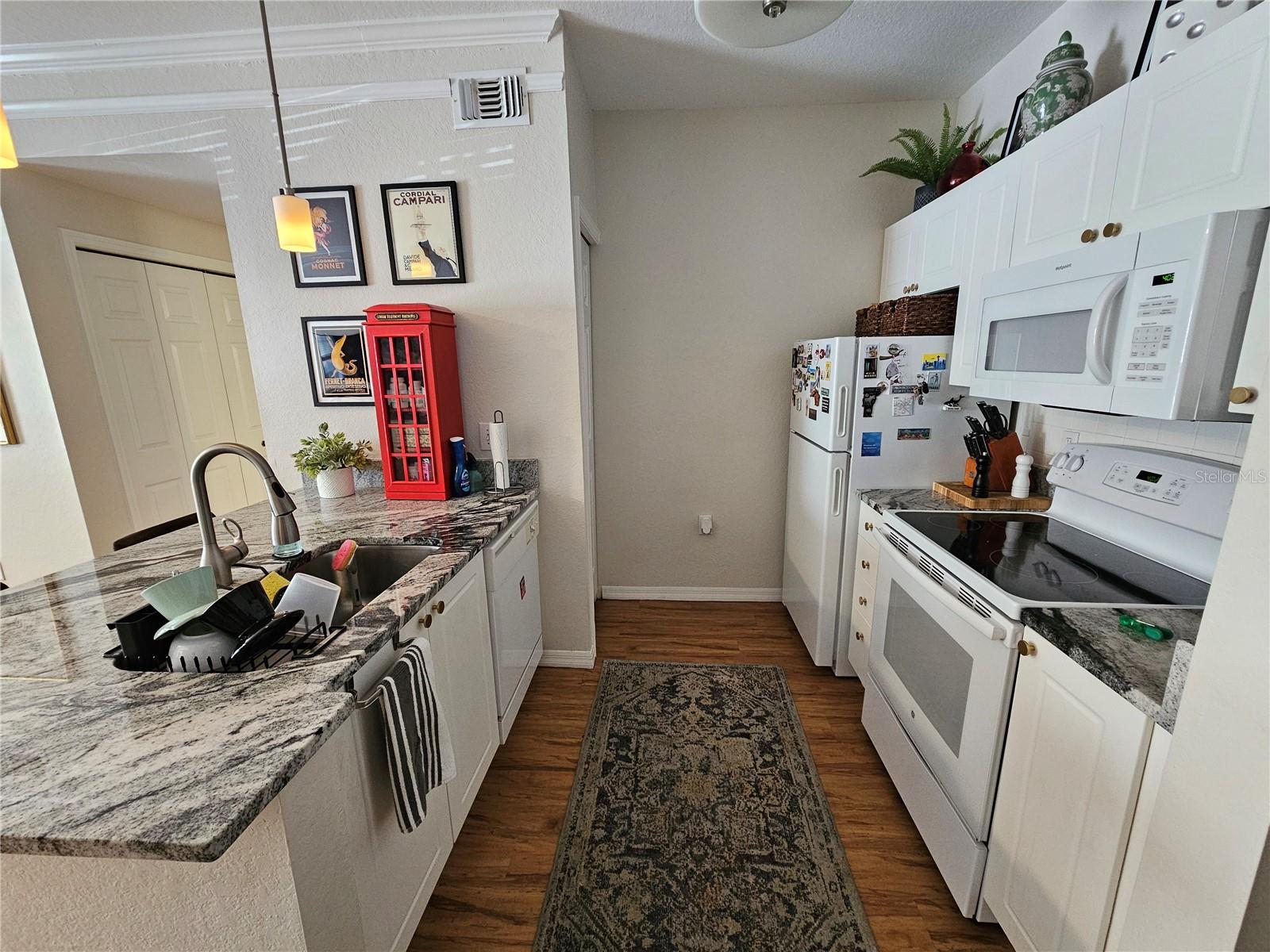 Image 5 of 22 For 5174 Northridge Road 209