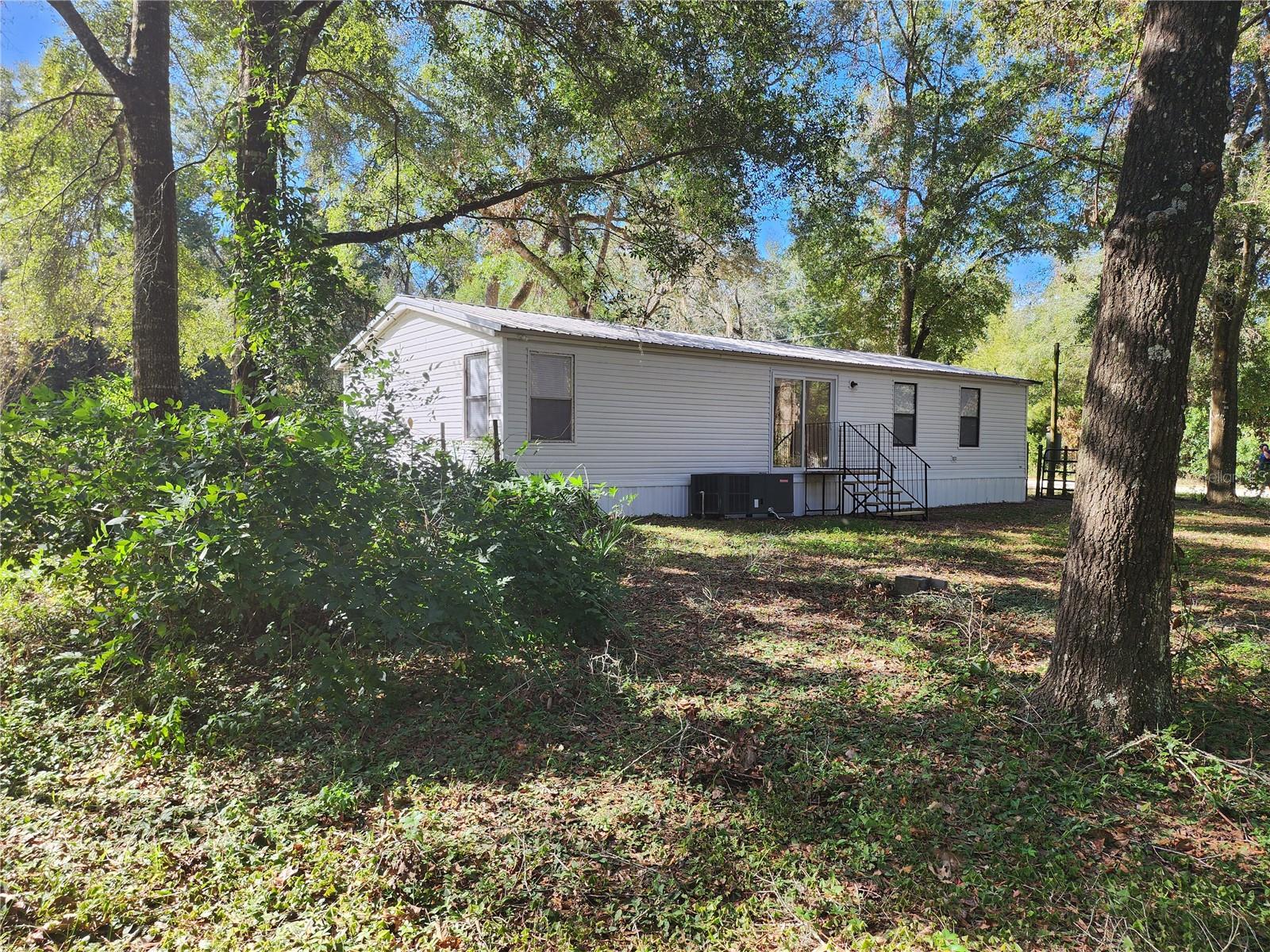 Image 19 of 67 For 7351 170th Street