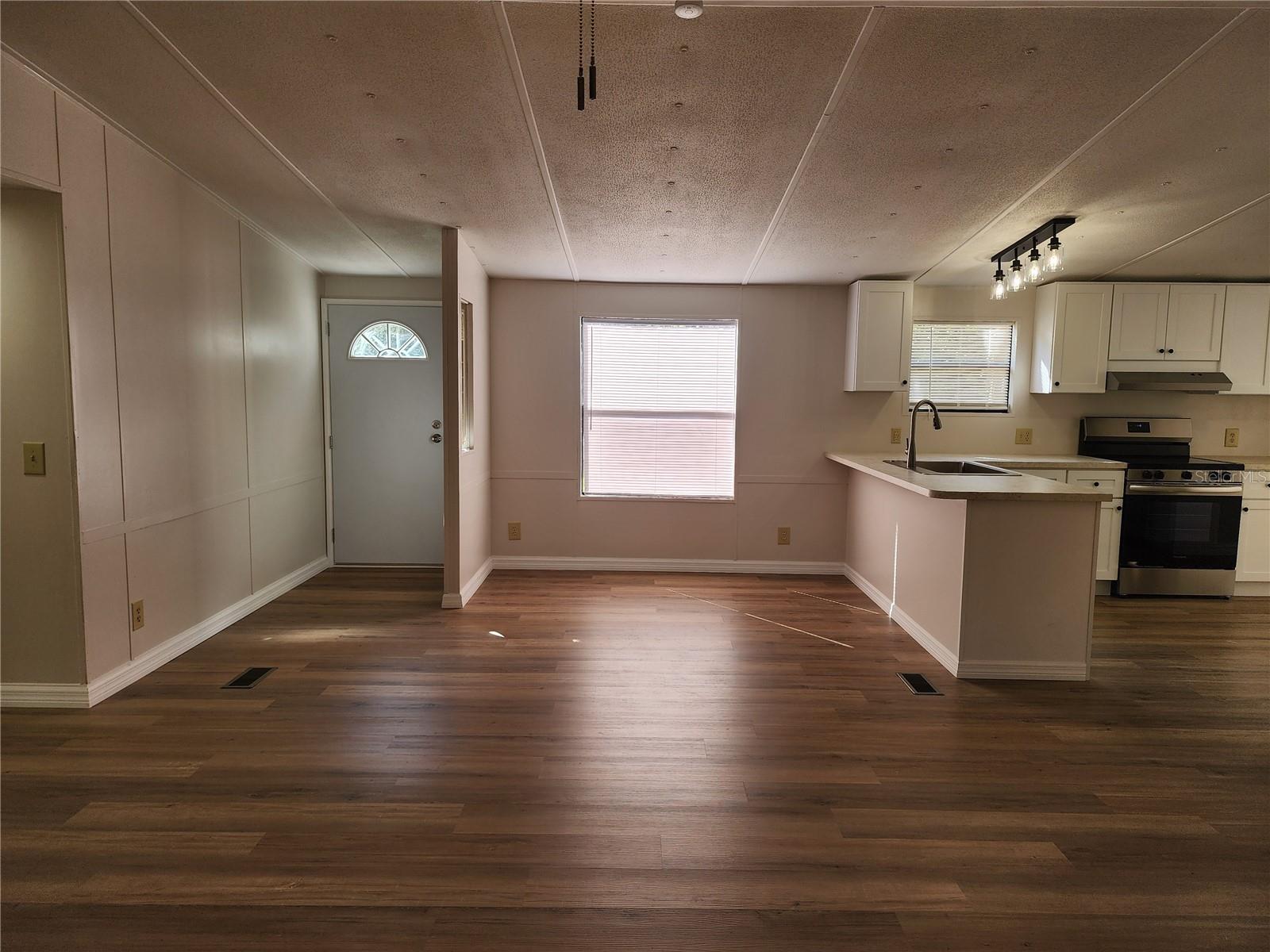 Image 39 of 67 For 7351 170th Street