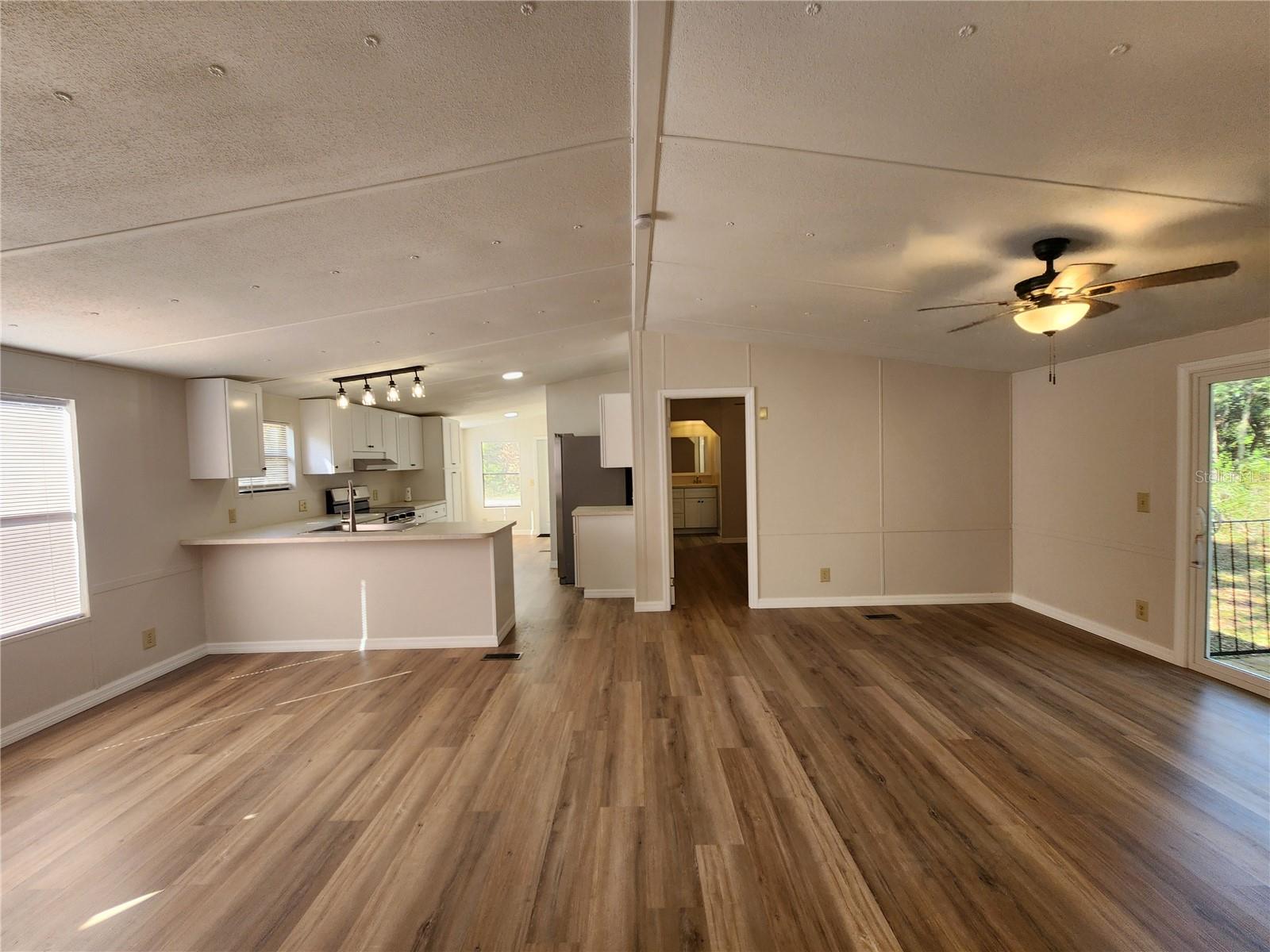 Image 4 of 67 For 7351 170th Street