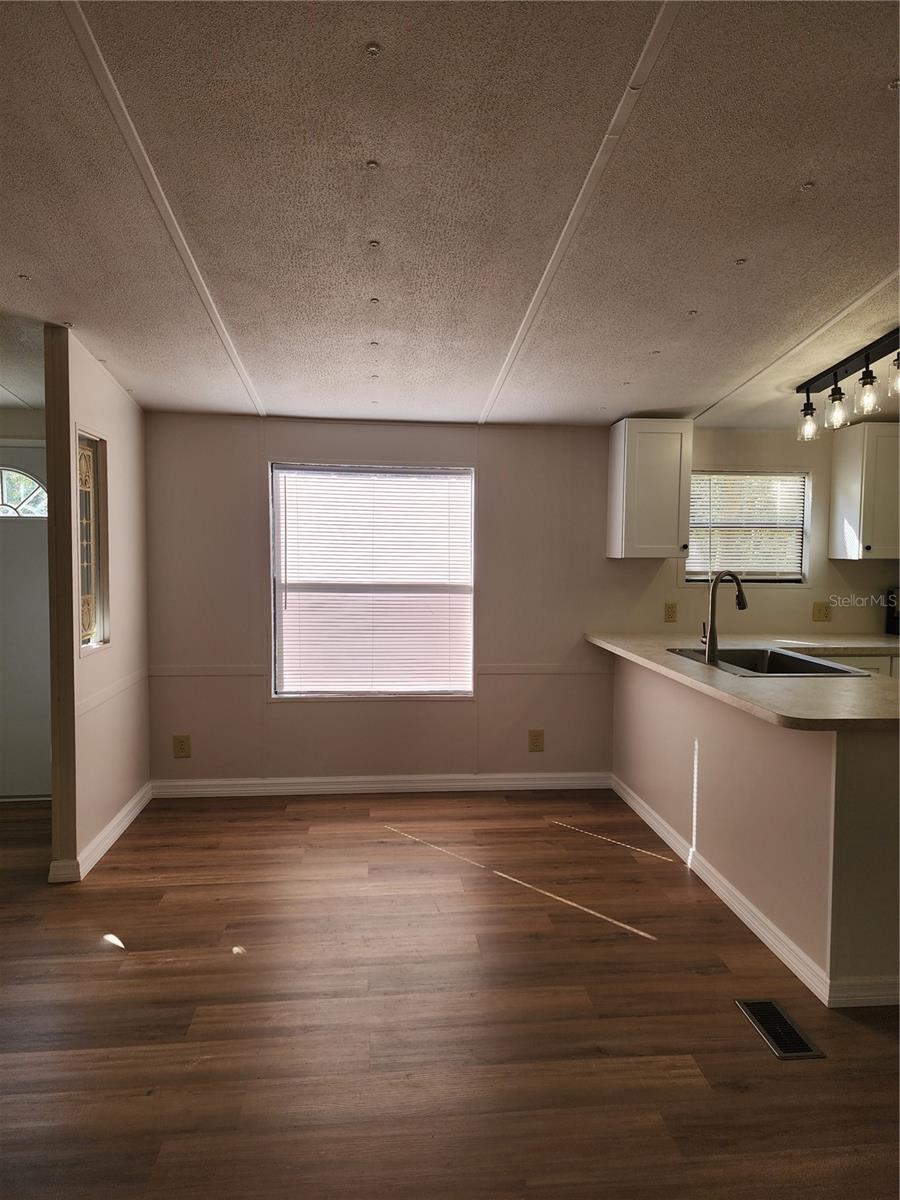 Image 40 of 67 For 7351 170th Street