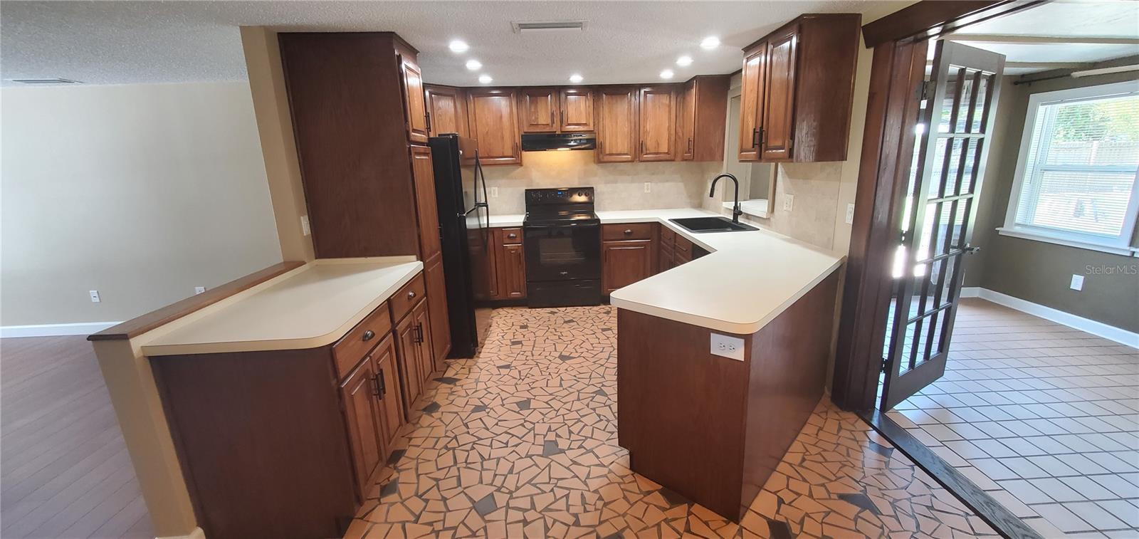 Image 4 of 22 For 2848 Mark Drive
