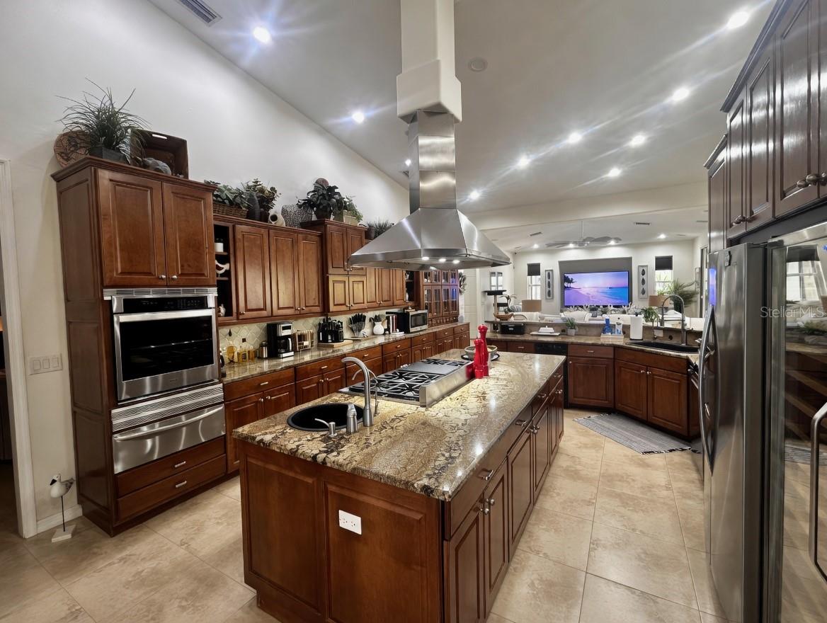 Image 12 of 68 For 9150 Deer Court