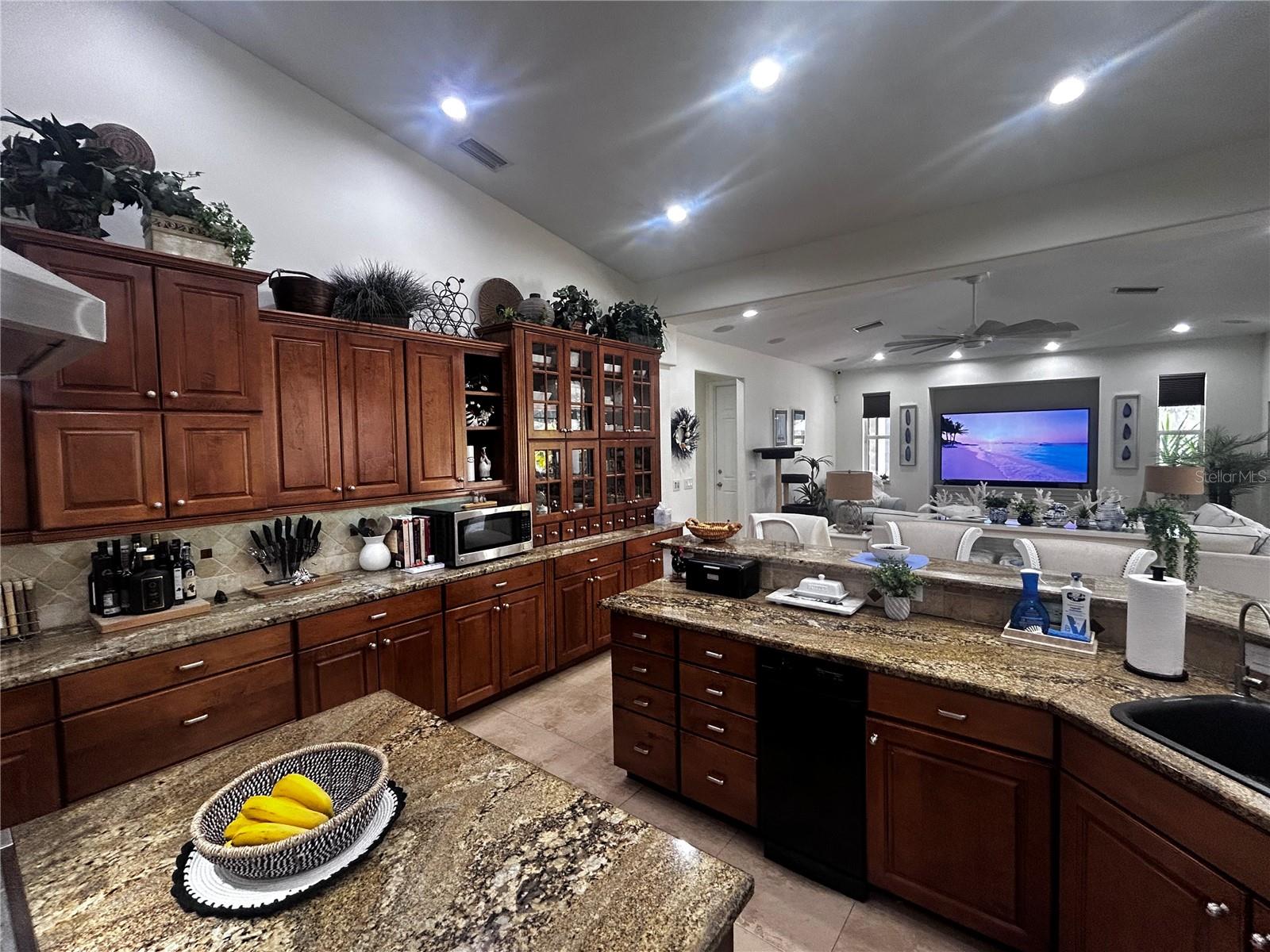 Image 13 of 68 For 9150 Deer Court