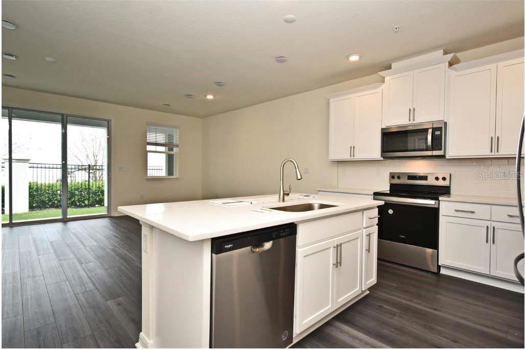 Image 6 of 13 For 719 Southern Edge Way