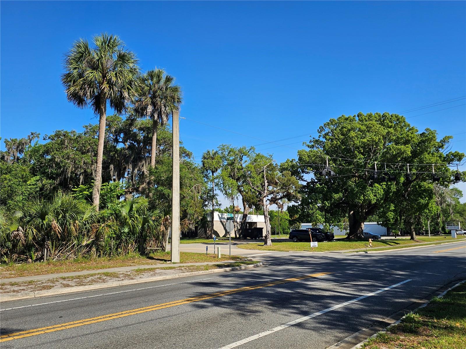 Image 11 of 24 For 123 W 2nd Avenue