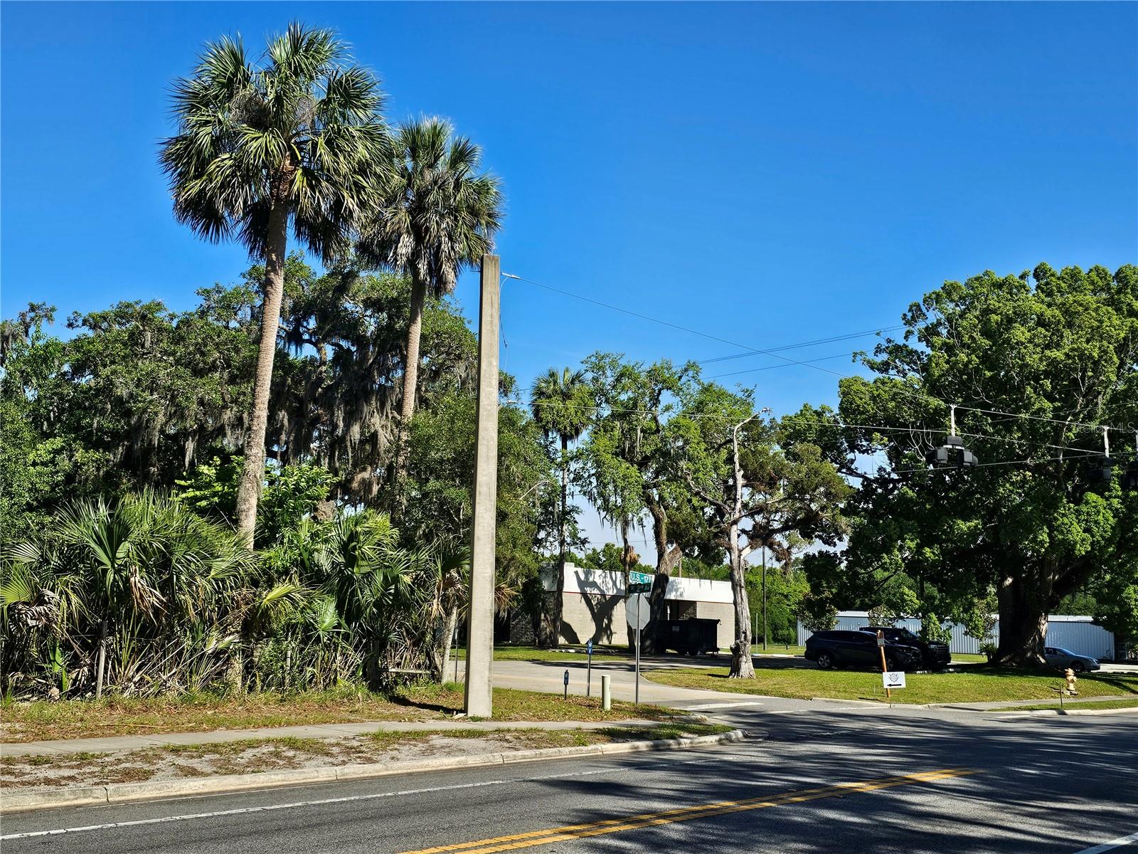 Image 9 of 24 For 123 W 2nd Avenue