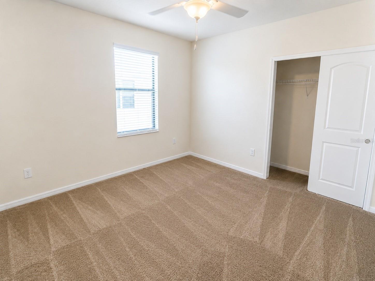 Image 13 of 19 For 7013 Island Queen Court