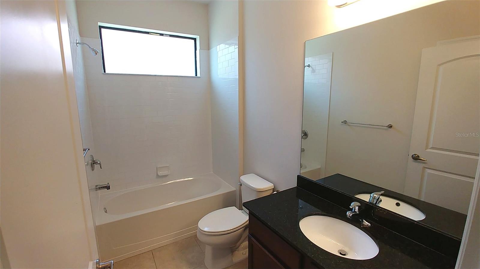 Image 14 of 19 For 7013 Island Queen Court