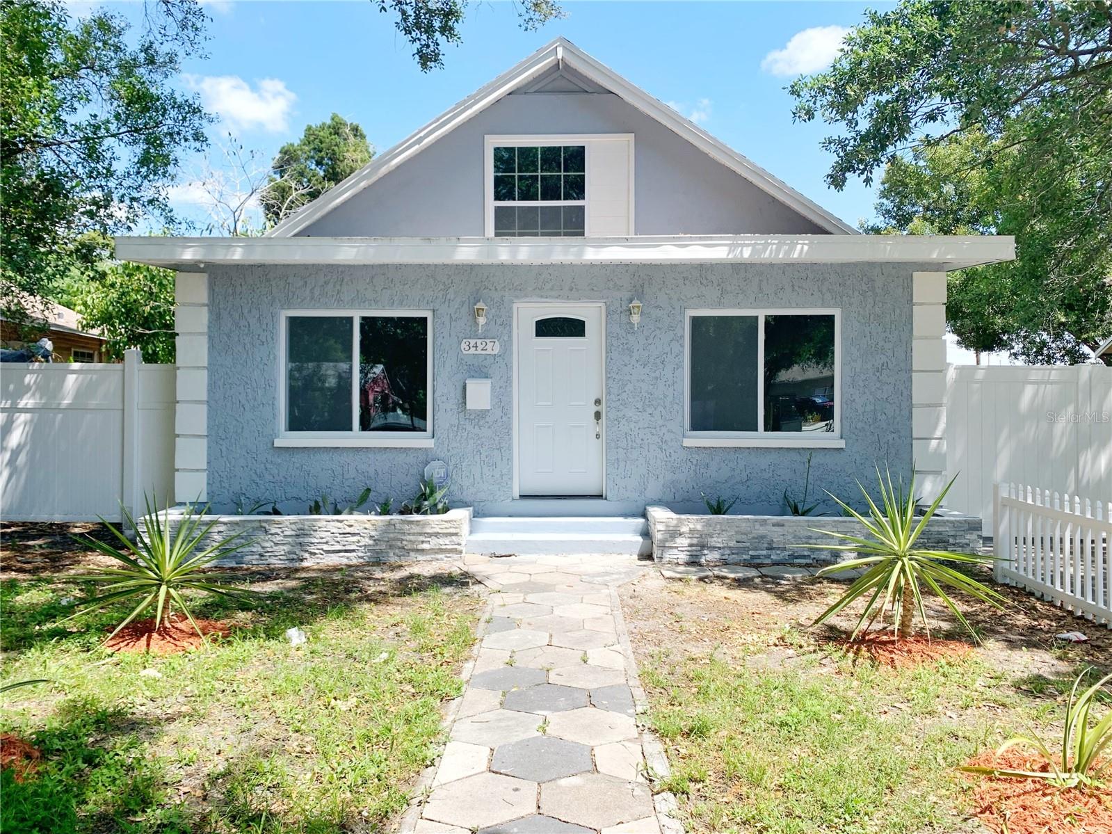 Image 3 of 24 For 3427 16th Avenue S