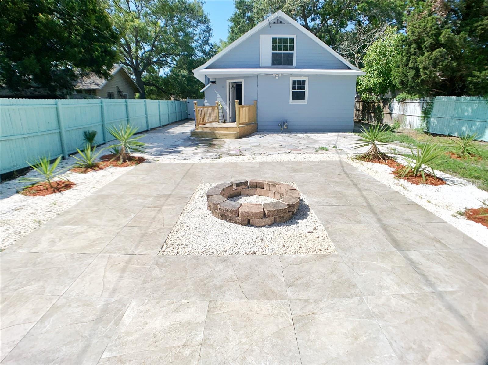 Image 4 of 24 For 3427 16th Avenue S