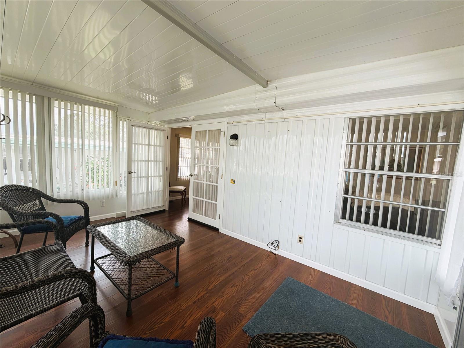 Image 14 of 38 For 340 Palo Verde Drive