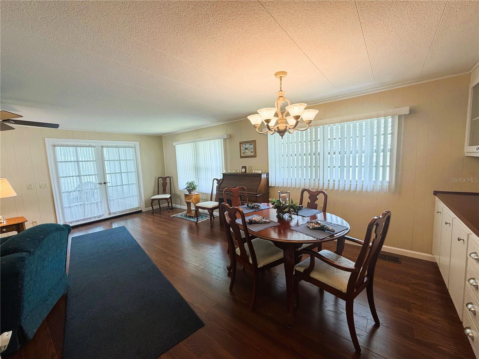 Image 8 of 38 For 340 Palo Verde Drive