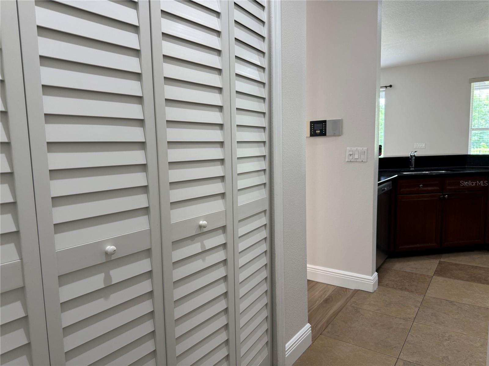 Image 14 of 49 For 345 Beacon Pointe Drive