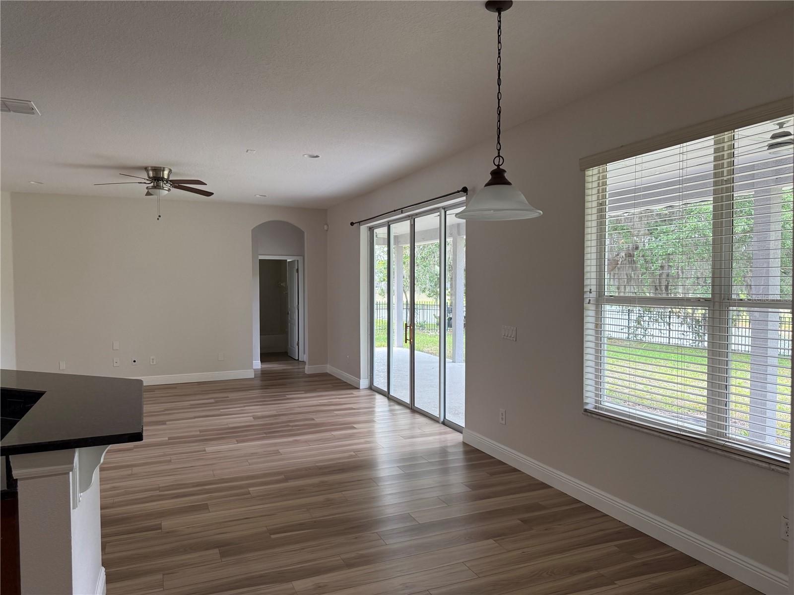 Image 17 of 49 For 345 Beacon Pointe Drive