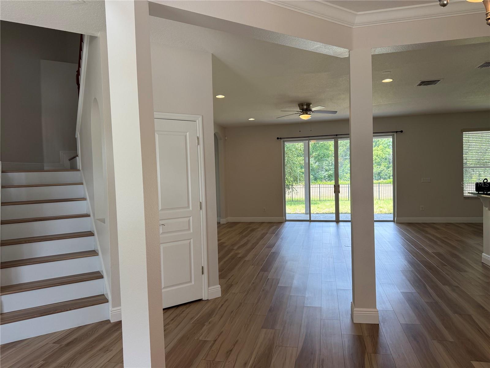 Image 2 of 49 For 345 Beacon Pointe Drive