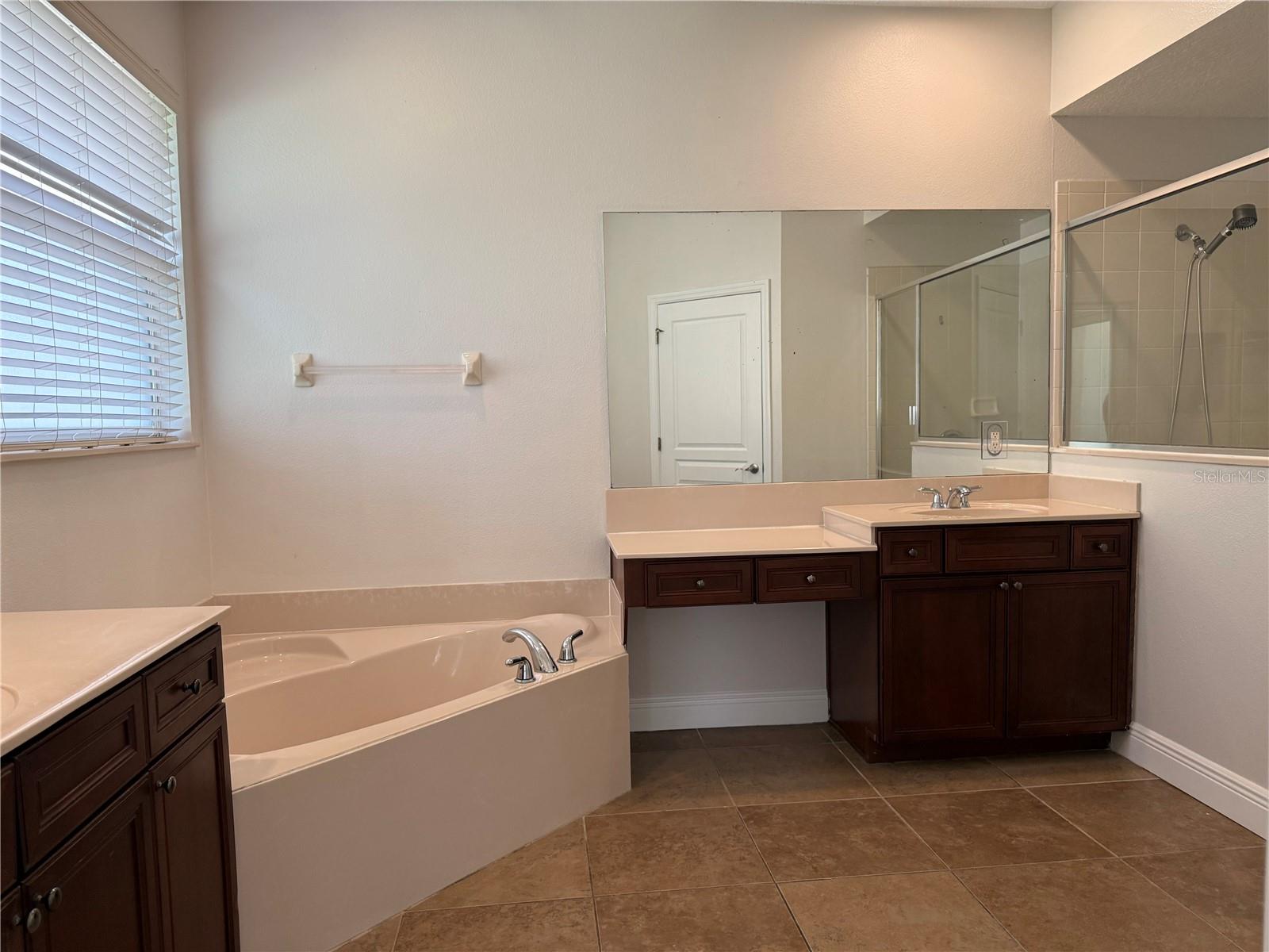 Image 25 of 49 For 345 Beacon Pointe Drive