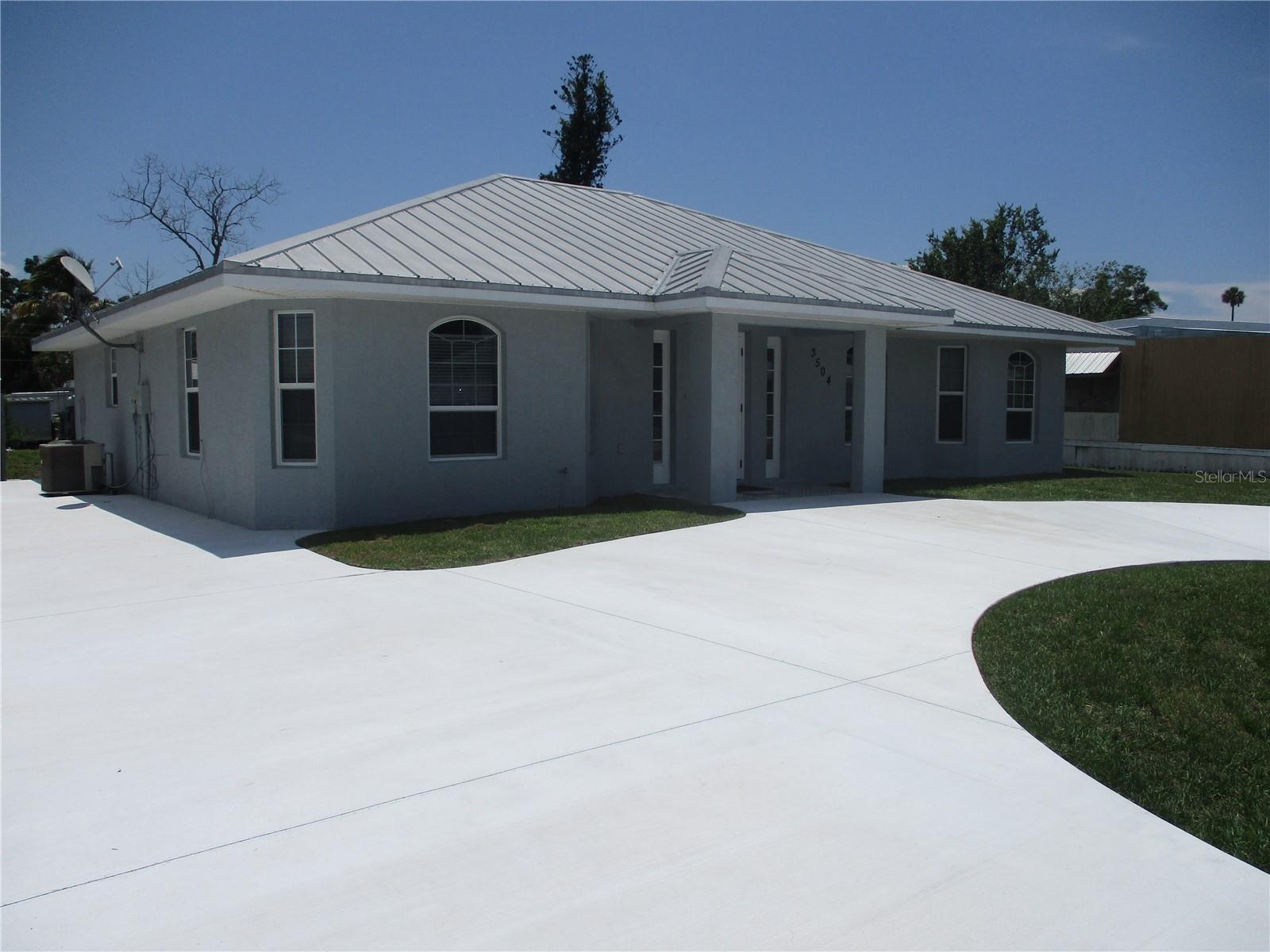 Image 3 of 28 For 3504 35th Avenue