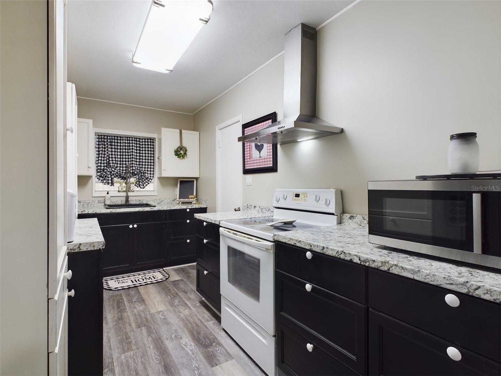 Image 16 of 47 For 3002 29th Terrace