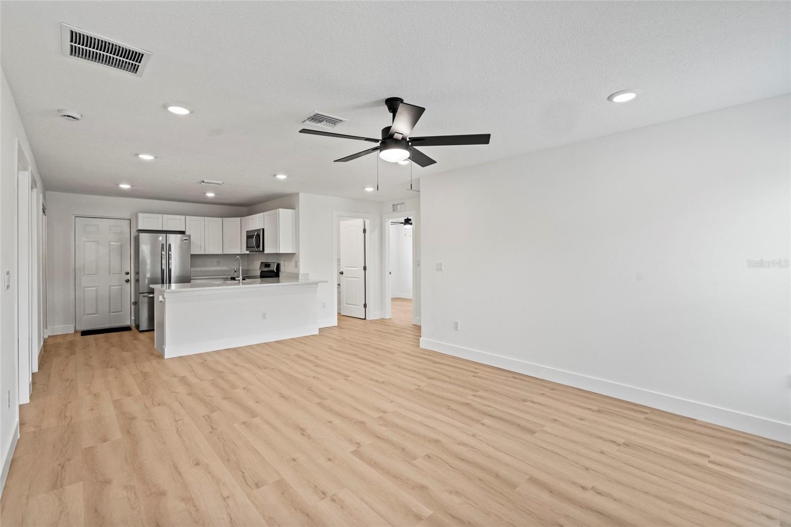 Image 11 of 54 For 18767 240th Street