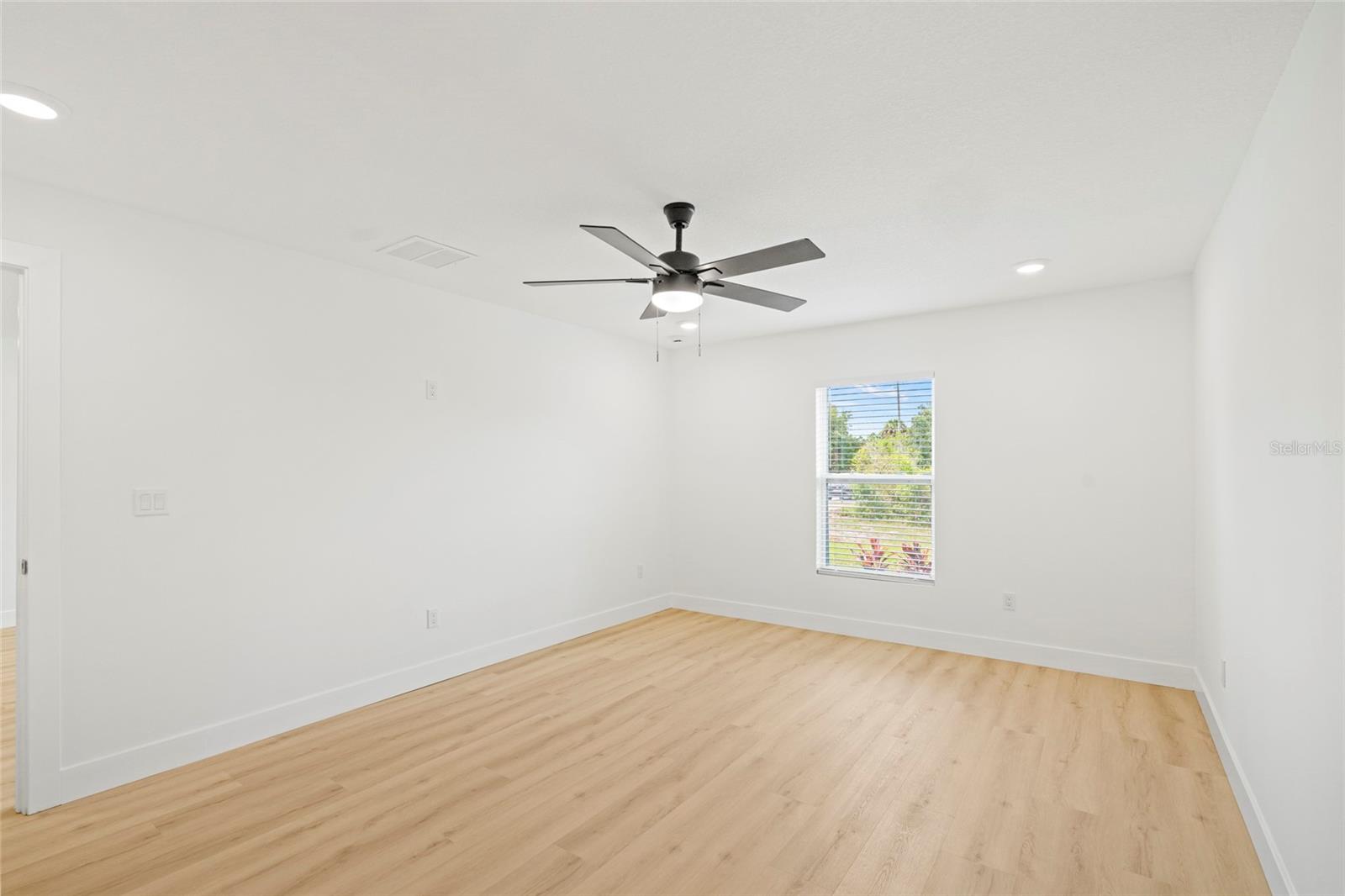 Image 20 of 54 For 18767 240th Street